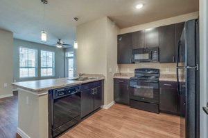 Merritt-McGowan-Manor 046